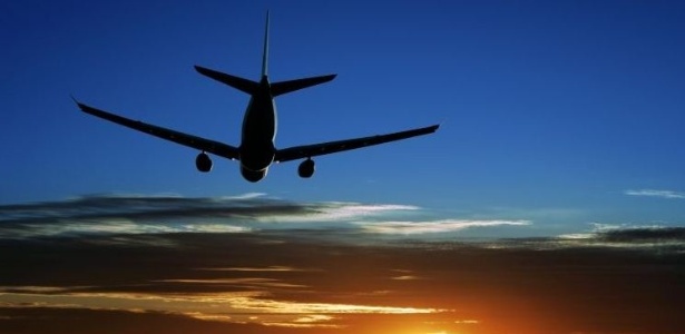 aviao-passagens-aereas-aeroportos-embarque-viagens-1333149940934_615x300