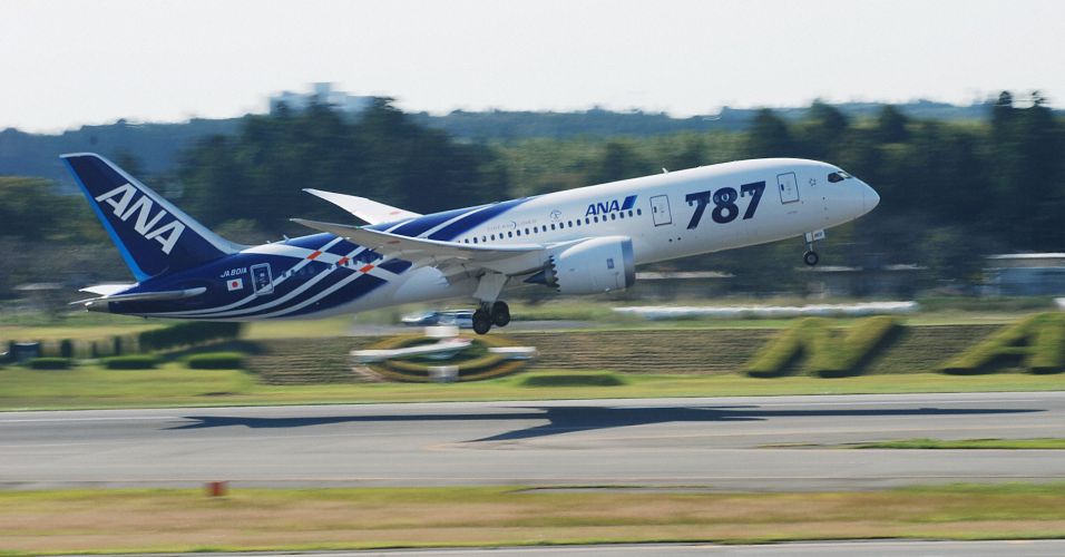 110704_boeing_787_f_018