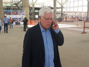 Moreira Franco, em visita às obras do aeroporto de Viracopos (Foto: Marcello Carvalho / G1)