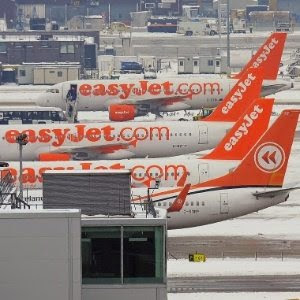Na Europa, empresas como Easyjet conseguiram baixar os preços dos voos a níveis que, até alguns anos antes, eram impensáveis