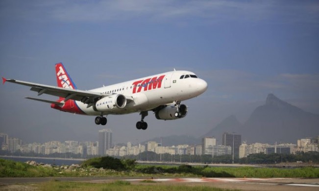 Avão da Tam decola no Santos Dumont Dado Galdieri / Bloomberg
