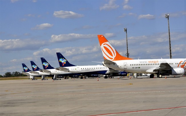 Empresas devolveram aviões e postergaram entregas para conseguir reduzir a frota em 2016 (Foto: Lana Torres/ G1 Campinas)