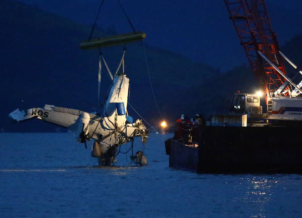 Destroços da aeronave acidentada foram retirados próximo à Ilha Rasa, em Paraty